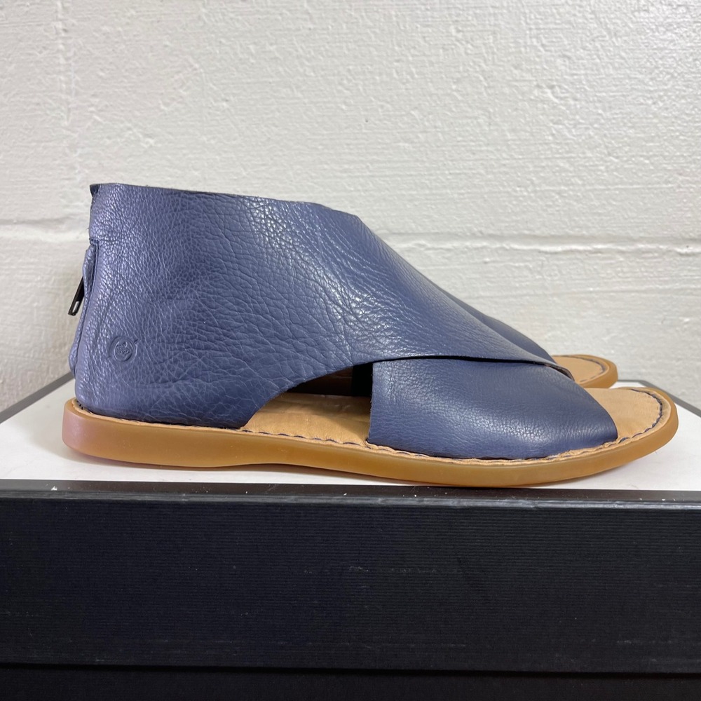 Born Iwa Navy Blue Leather Sandal Flat Crossover Zip Back Flat Womens Size 8 M